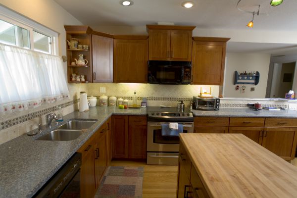 Cherry Cabinet Remodeling in Bothell